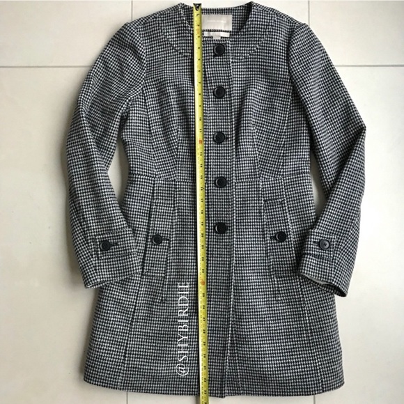 Banana Republic Collarless Houndstooth Wool Coat - Picture 12 of 15
